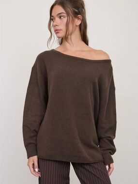 012. Effortless off the shoulder Oversized Boat Neck Sweater, Chocolate, various